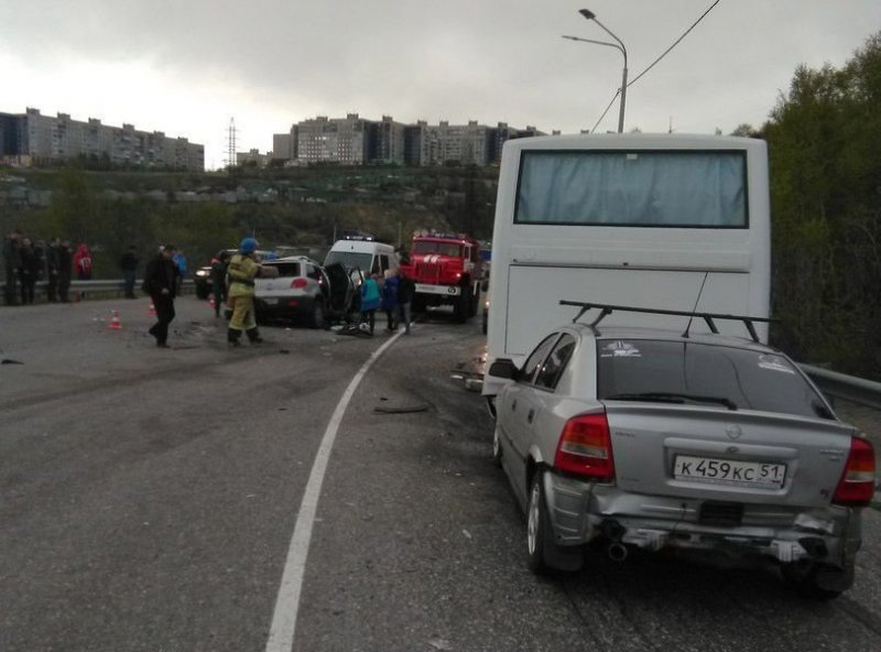 Авария дня. Столкновение с автобусом в Мурманске 
