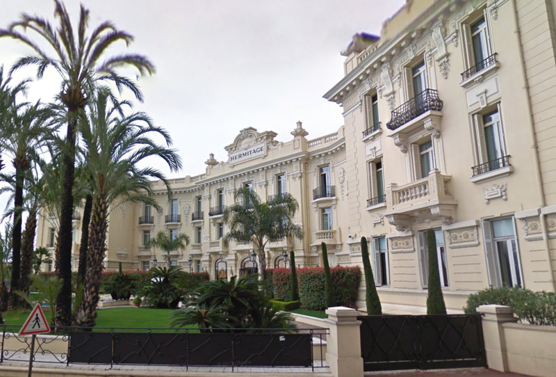 Пятизвездочный отель Hermitage в Монте-Карло, Монако, где апартаменты могут стоить более 1700 долларов за ночь