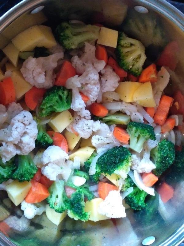 Тушеная курица с овощами Тушеная курица с овощами, еда, мальтийская кухня, сделай сам
