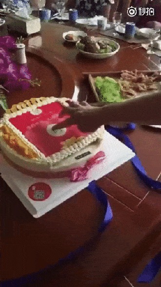Тортик с сюрпризом