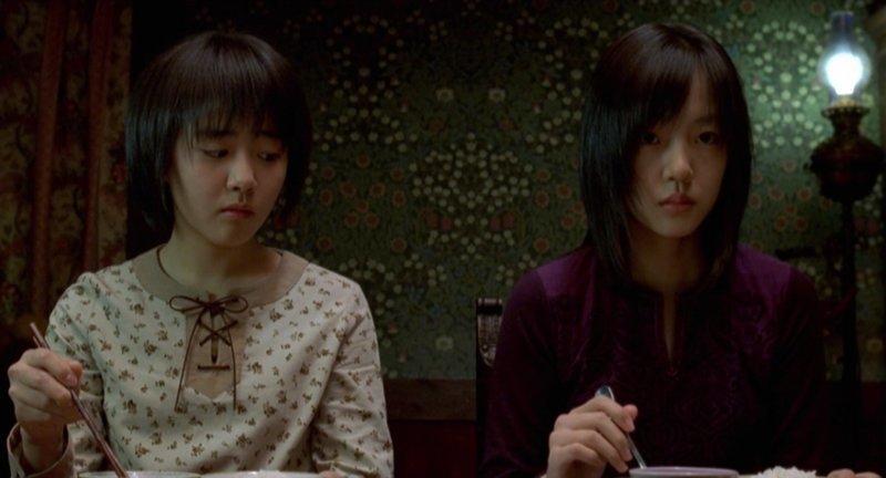 «История двух сестер» (Janghwa, Hongryeon, Южная Корея, 2003 год)