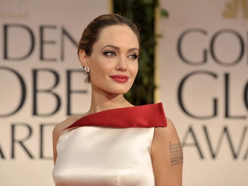 Бывший муж Анджелины Джоли впервые рассказал о причине развода