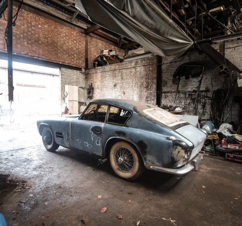 Уникум в разрухе: в Бельгии отыскали редкий Jaguar XK140