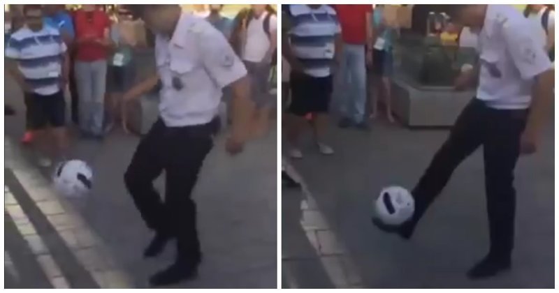 Полицейский удивил иностранных болельщиков своими навыками «чеканки» мяча