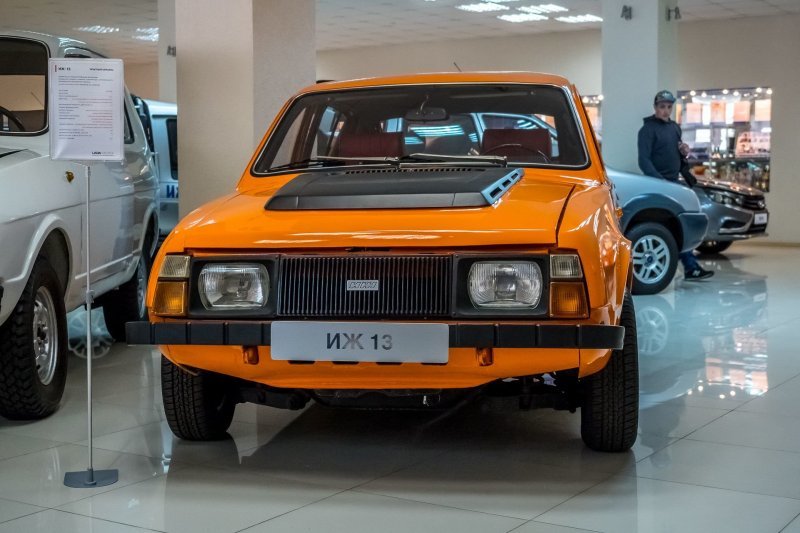 Работы над первым в СССР переднеприводным автомобилем были начаты в следующем, 1968 году. Опытный экземпляр ИЖ-13 “Старт” был готов к 1972 году.