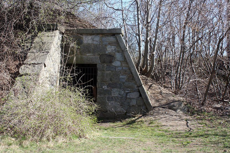 11. Форт Пикеринг, бункеры для боеприпасов, построенные в 19 веке
