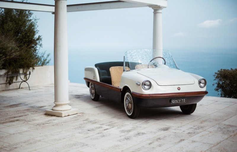 Fiat 500 Spiaggina - пляжный транспорт для магната