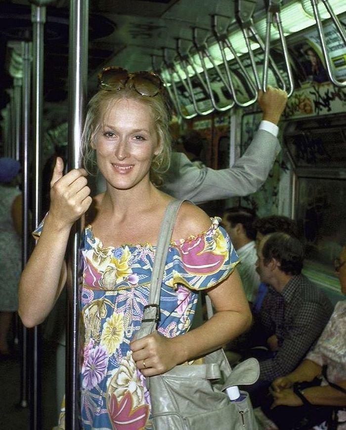 11. Мэрил Стрип в метро, 1981 г. Фото - Тед Тай