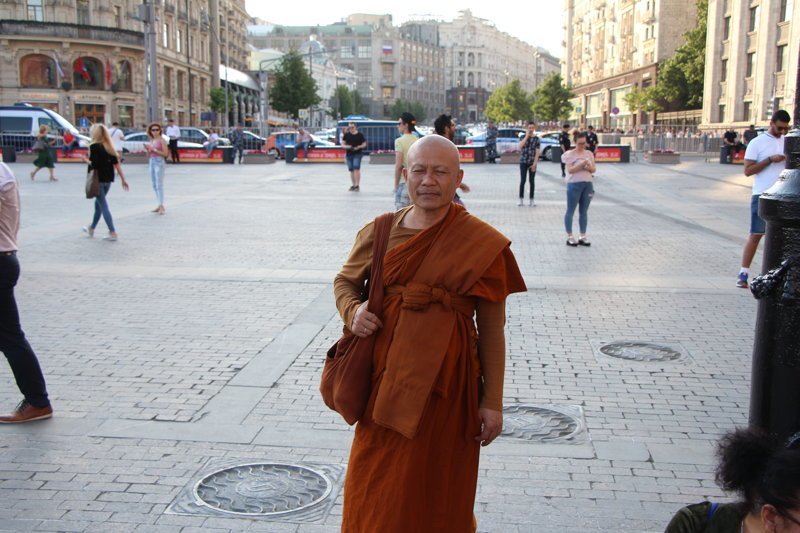 Шаолиньский монах прибыл издалека