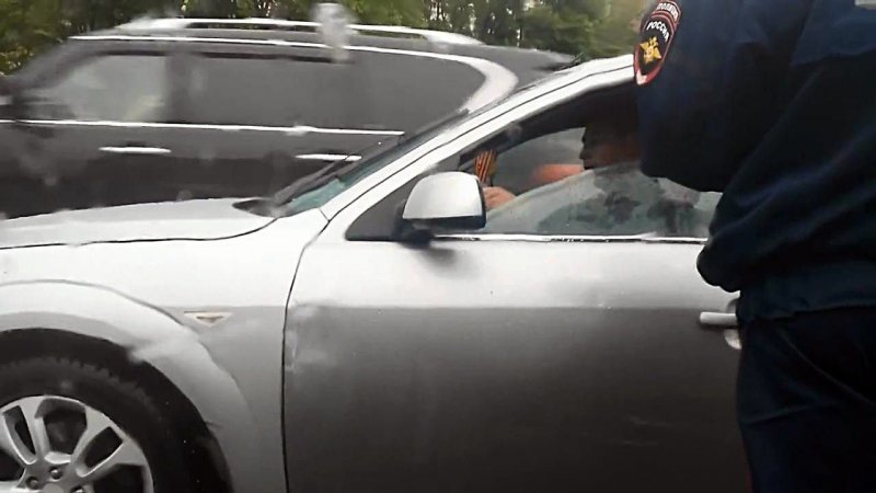 В Мурманске полицейские поймали неадекватного водителя, который даже не мог представиться