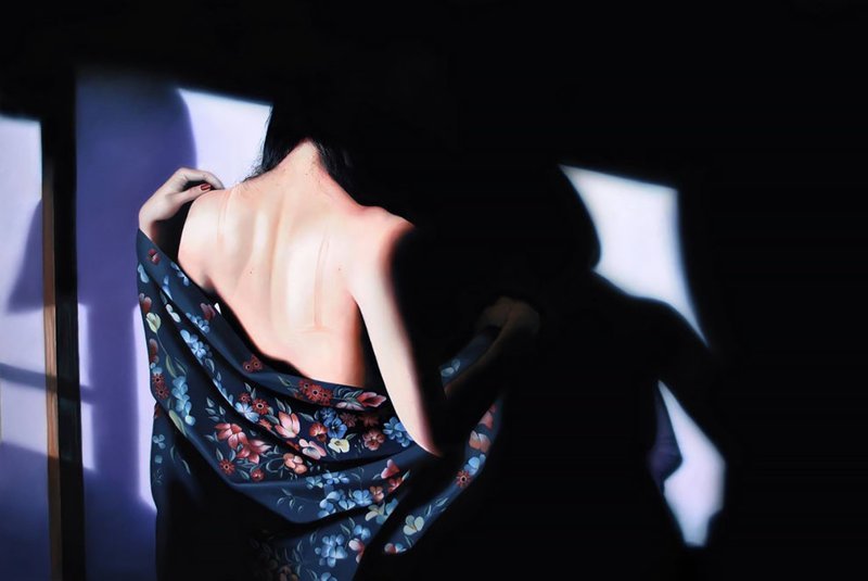 Японская фотохудожница снимает женщин в жанре соблазнительной недосказанности