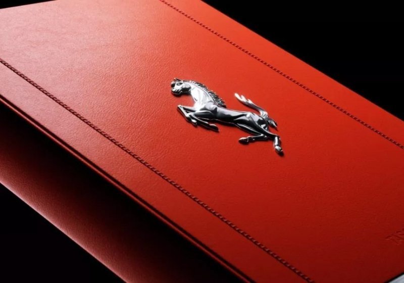 Il Fascino Ferrari выпустят в двух вариантах: Collector’s и Art Edition.