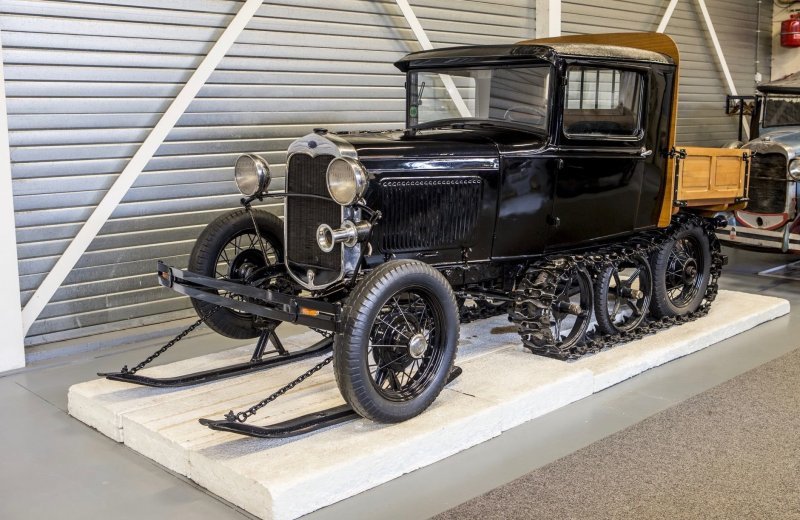 Самая большая в мире частная коллекция Фордов продана с аукциона