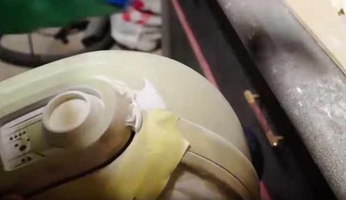 Самодельный шлем Daft Punk своими руками за 300 часов