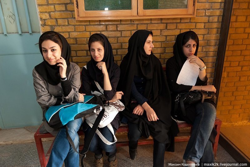 Как живётся женщинам в Иране