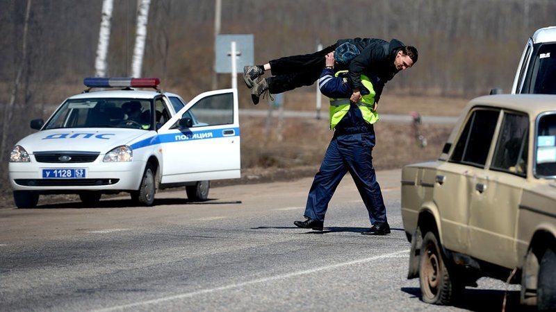 Полиция в России на нарушителями не церемонится