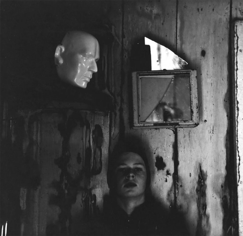 Куклы и маски: жутковатые фото из семейного альбома Ральфа Юджина Митъярда