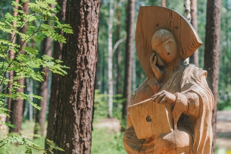 Деревянное «Лукоморье» на Байкале