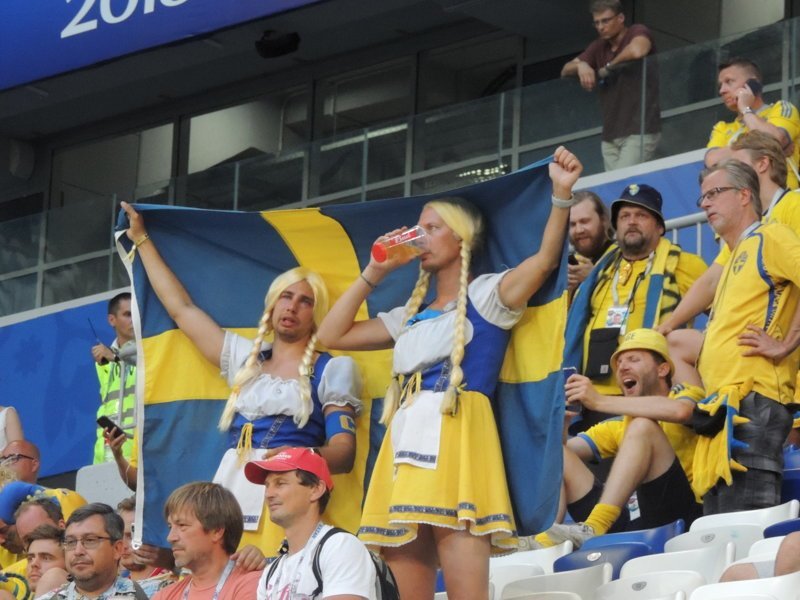 Английские и Шведские болельщики на матче в Самаре 7.07.2018