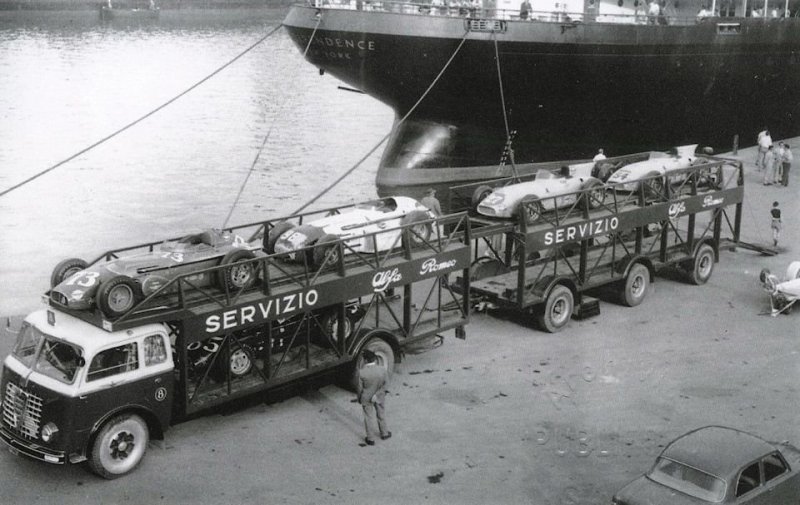 Доставку американских автомобилей из порта в Генуи до Монцы организовала грузовики команды Alfa Romeo