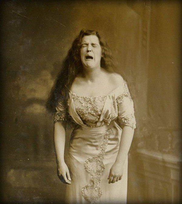 23. Портрет женщины, которая вот-вот чихнет, 1900-е 