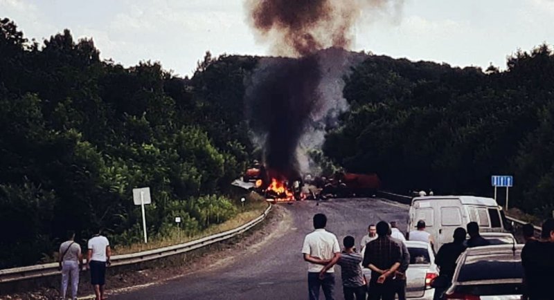 Авария дня. Смертельное столкновение двух грузовиков с возгоранием под Самарой