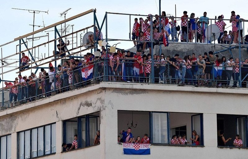 Хорватских футболистов на родине встречали как героев