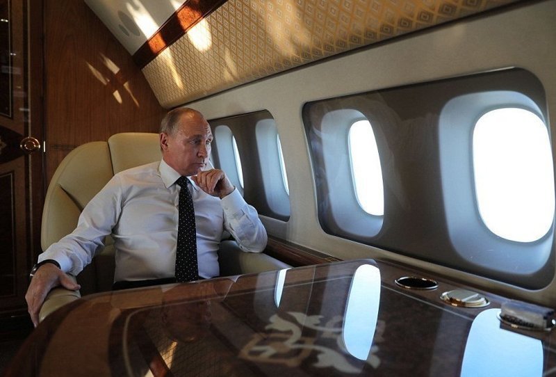 Путин и Трамп: чей самолет круче?