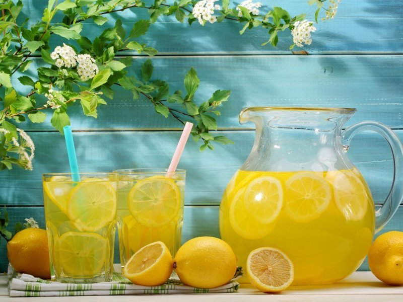 10 причин пить воду с лимоном
