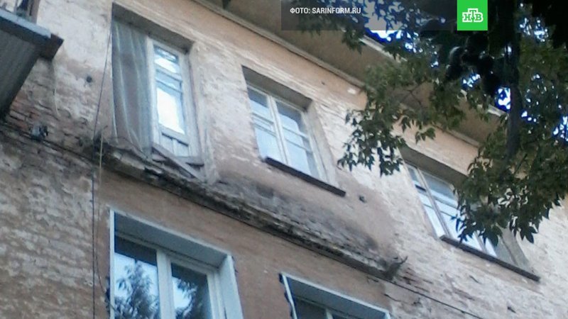 Житель Энгельса разбился насмерть, пытаясь доказать, что балкон опасен для окружающих