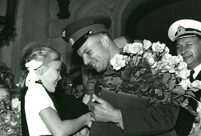 15. Букет цветов Юрию Гагарину, визит в Лондон - 11-15 июля 1961 года.