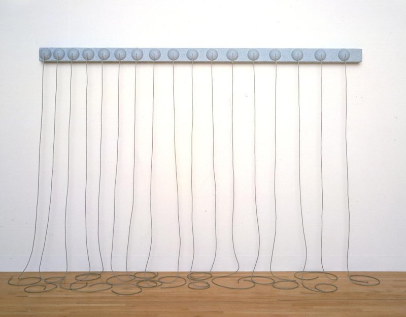 Инсталляция Eva Hesse "Дополнение" - каждый увидит в ней свое