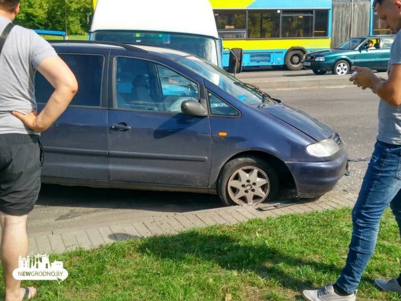 Авария с участием пяти транспортных средств в Беларуси