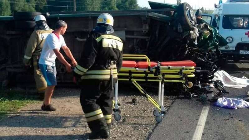 Авария дня. Страшное ДТП с восемью жертвами в Калужской области