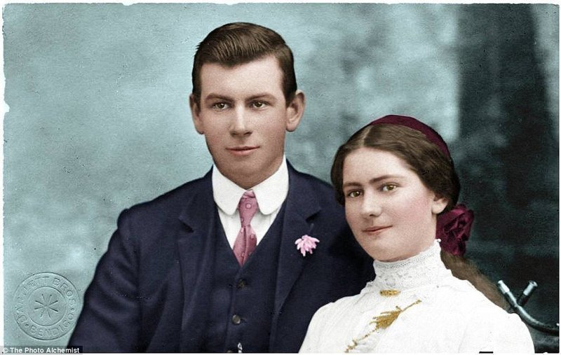 Уильям Вудворд Твигг (22 года) и его сестра Нелли Гриффитс Твигг (17 лет). Бендиго, Виктория, 1914 г.