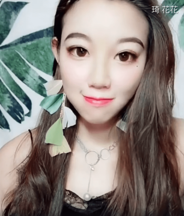 Китаянка снимает макияж после свадьбы thumbnail
