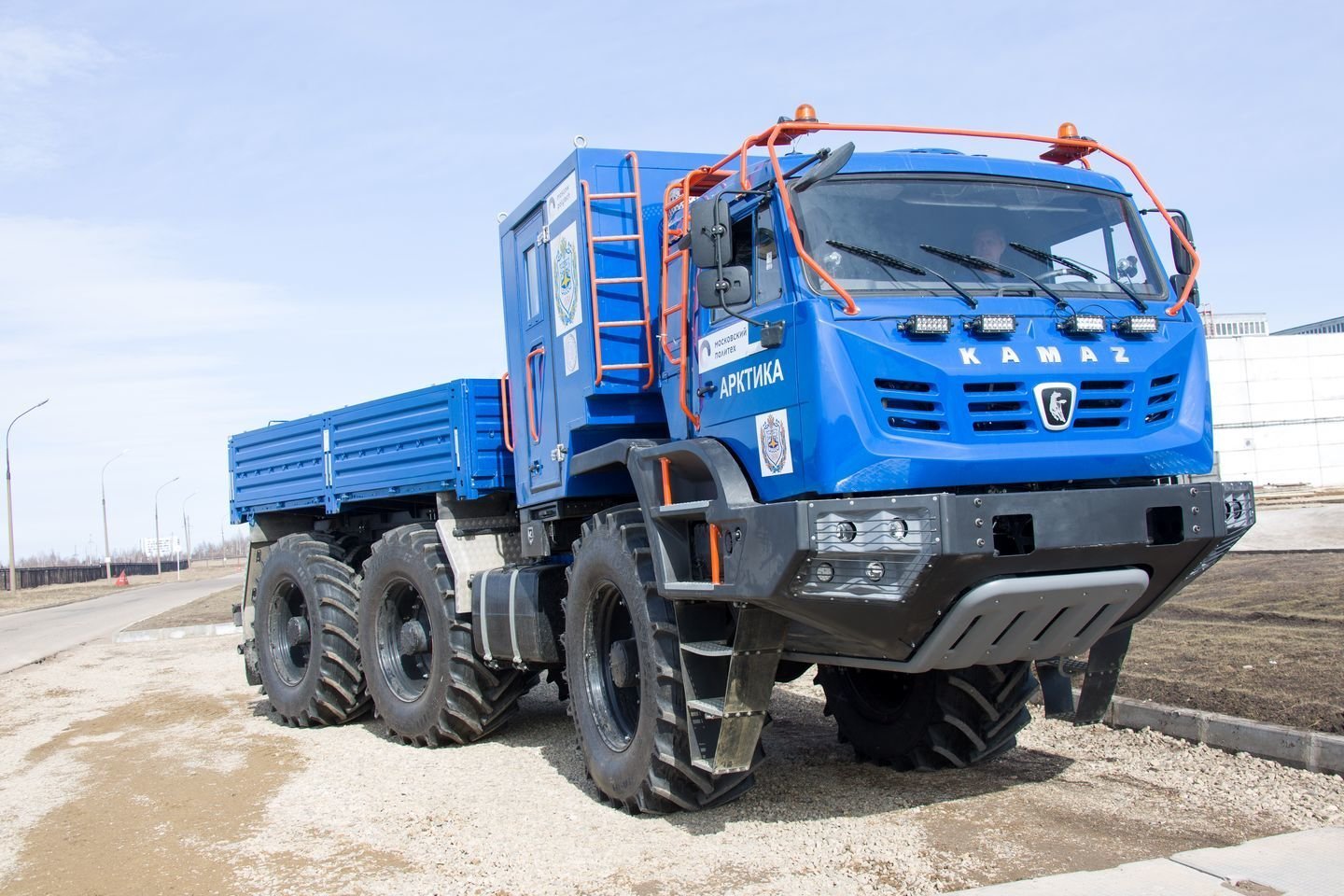 Купить Камаз Artic 1 24