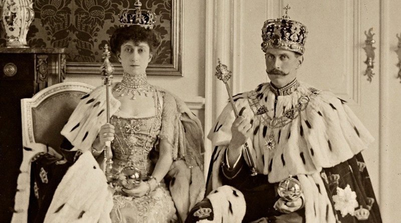 Одна из любимых исторических фотографий - 9 монархов