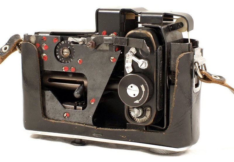 Советская шпионская фотокамера, замаскированная под фотокамеру, запутала аукционистов