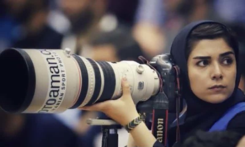 Первая в истории: иранская журналистка гениально обошла запрет на посещение стадиона
