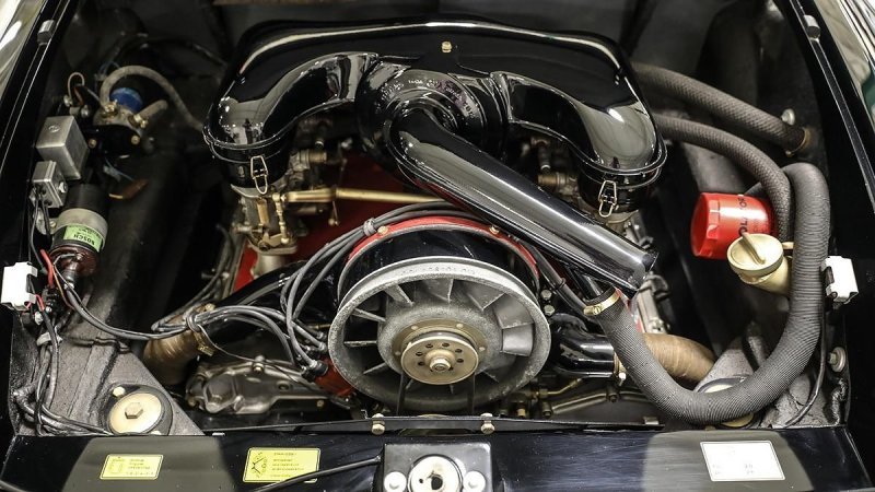 Долгое время автомобиль простоял в гараже у Джона фон Ноймана, а затем сменил нескольких владельцев. Кто-то из них доработал авто и поднял мощность 2,0-литровой оппозитной шестерки со 130 до 160 л. с.