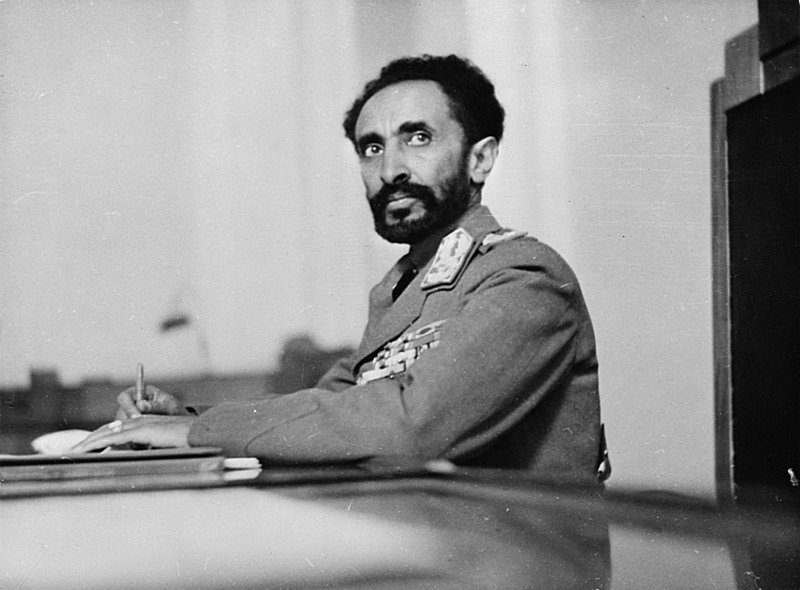43. Портрет императора Эфиопии Хайле Селассие I в 1942 году. Боролся с итальянской оккупацией.