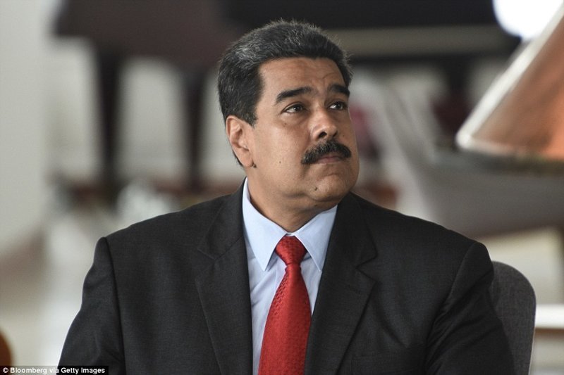 Для решения проблемы гиперинфляции, президент Венесуэлы Николас Мадуро принял решение о масштабной девальвации боливара