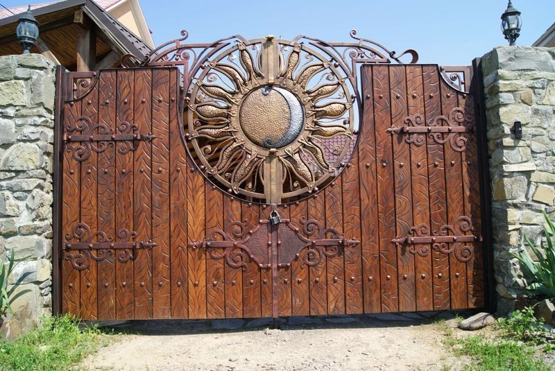 Необычные ворота