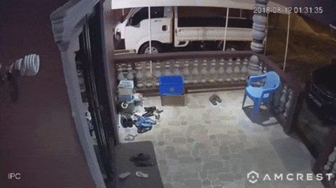 Чуть-чуть не успел