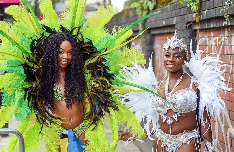 С каждым годом гостей карнавала становится все больше, однако лондонцы требуют запретить праздник 