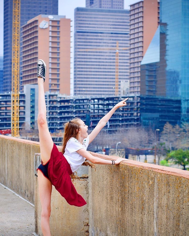 Юные балерины на улицах Далласа