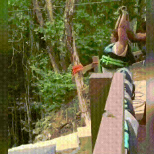 Трос не выдержал такого веса