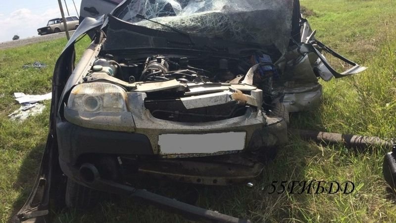 В аварии погиб 57-летний водитель «Шевроле». Его пассажирка – 9-летняя девочка госпитализирована. Водитель «Форда», устроивший аварию, после осмотра медиков был отпущен.