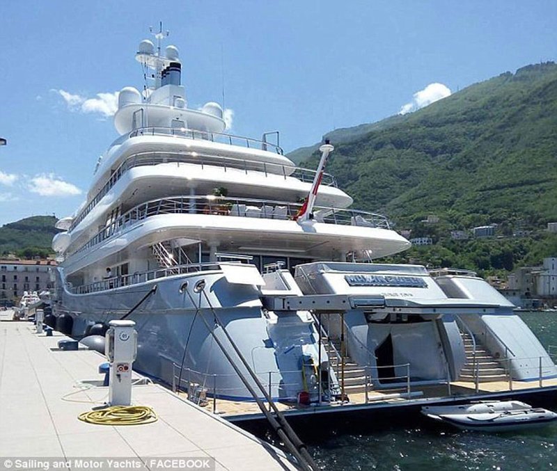 Выясняются подробности гибели 20-летней модели, тело которой обнаружили на яхте миллиардера